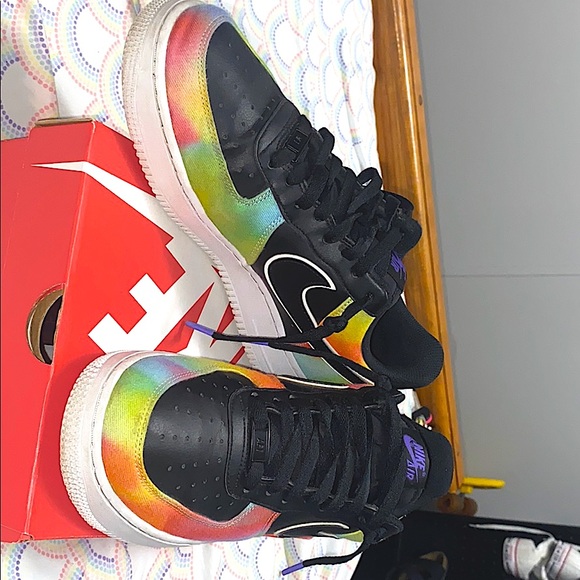 Mens Nike Air Force 1s "tie-dye" - Picture 2 of 4